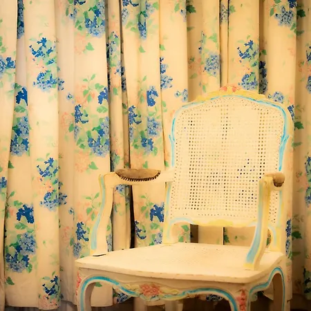 Charming Cocoon & Vintage In