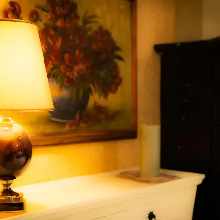 Charming Cocoon & Vintage In
